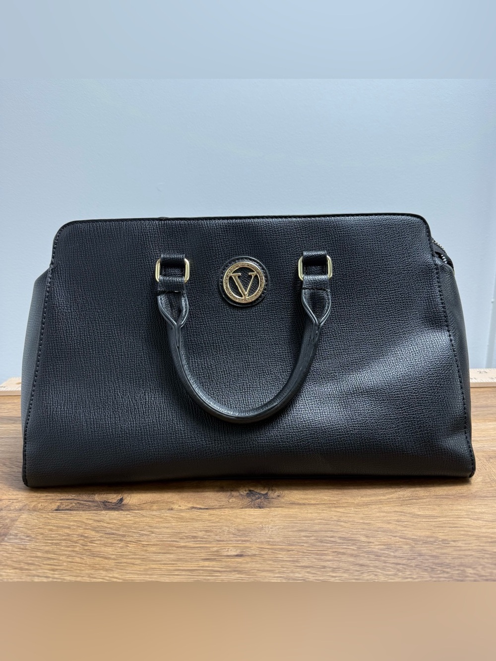 Vera New York Black Pebbled Satchel Handbag Zip Top Organizer Purse
